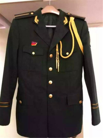 军人礼服上的黄绳子究竟是什么?有什么意义?