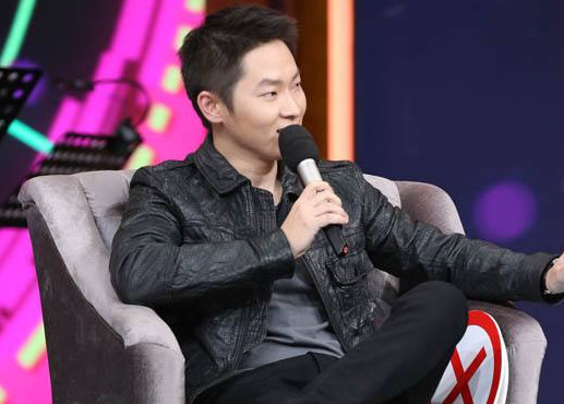 师徒大和解!那英首次回应和梁博的矛盾,正在吐槽时,梁博出现了