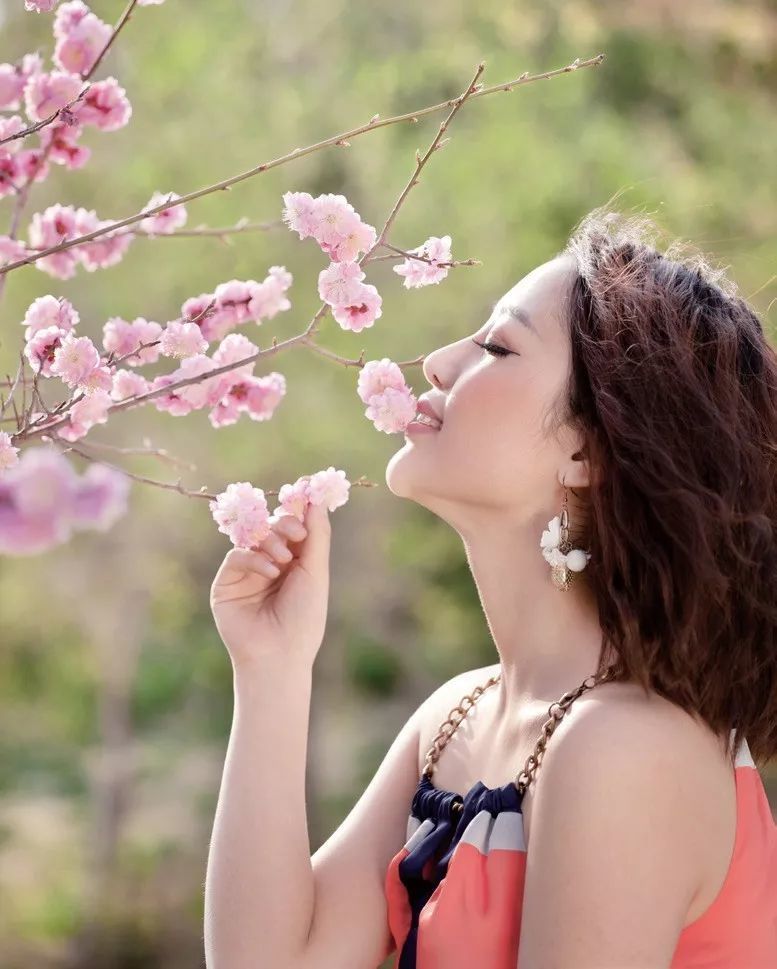 人像摄影,教你摆出最美的姿势!告别镜头尴尬