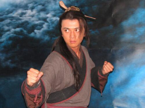 白面郎君郑天寿随卢俊义打宣州被石磨砸死