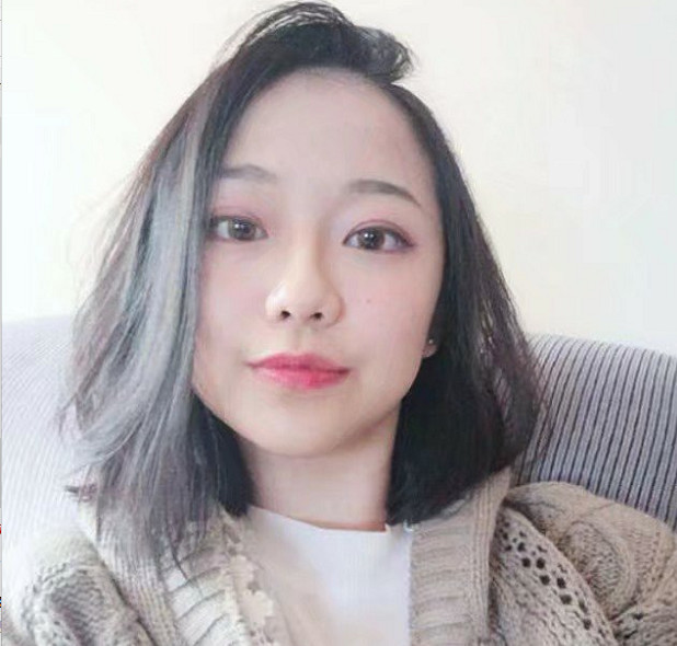 作为黑魔仙严莉莉的扮演者陈美含来说.她出落得更加亭亭玉立了.