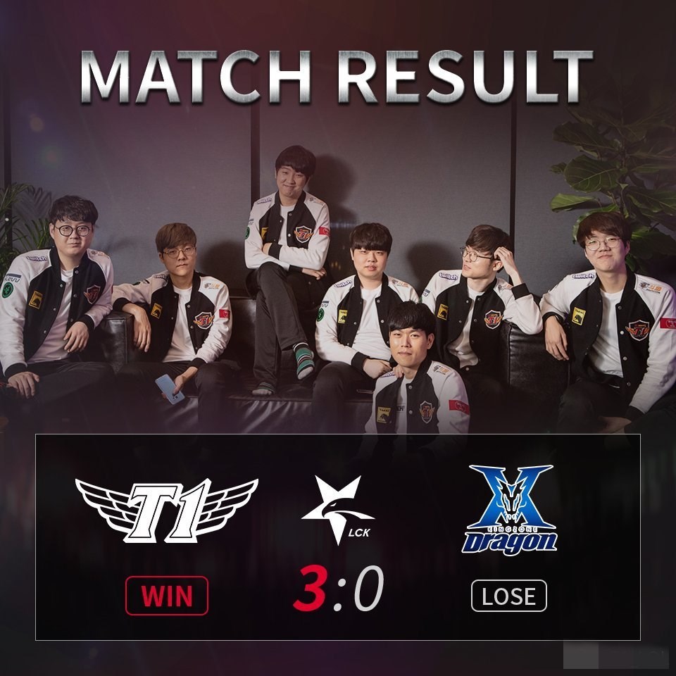 骚起来了?skt晒奇葩合照,唯一核心却跪在地上!