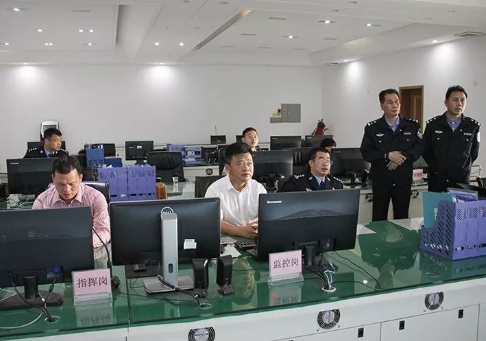 彭仲典到市公安局指挥中心调研清明节期间交通管理工作