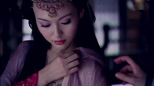 就在纳牙阿百口莫辩的时候,忽兰却开口说话了.