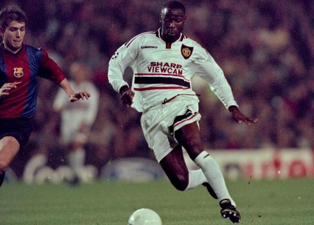 曼联名宿:和巴萨打对攻才有机会 别怂!上去就是