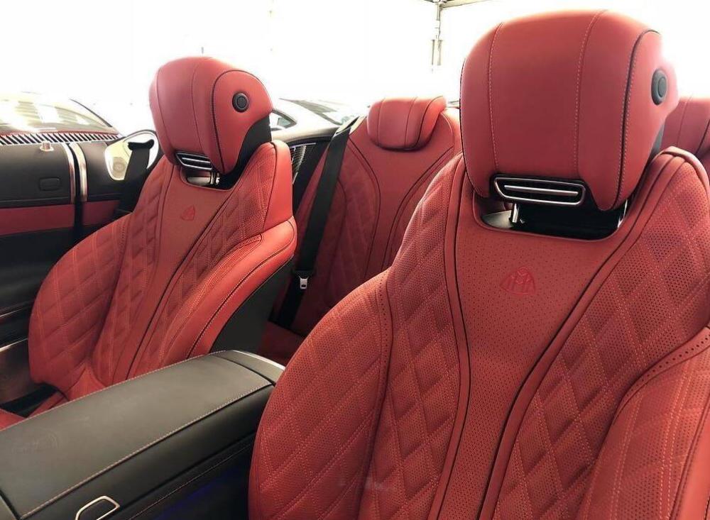 最个性的奔驰s级来了!大红色座椅 敞篷设计,看起来真帅气!