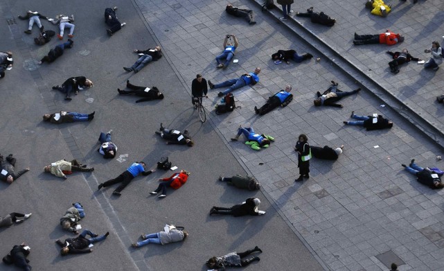 男男女女横尸街头各种死法非常诡异知道真相肃然起敬