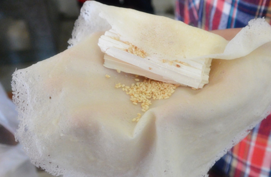 这种小吃的名字十分奇怪,叫做"糖葱",无数潮汕人的智慧结晶!