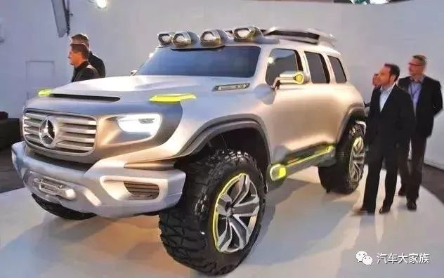 奔驰"烧水汽车"横空出世!一箱水跑800公里,取代新能源