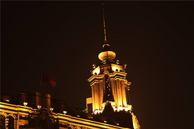 莫斯科人口占比远超上海,人均GDP也略高,