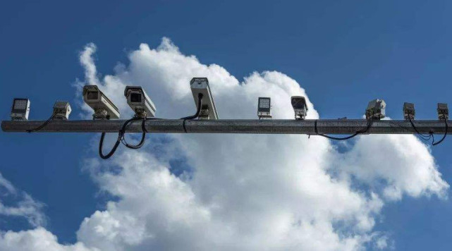 国内最赚钱的高速电子眼,一年罚款2500万,扣37万分!