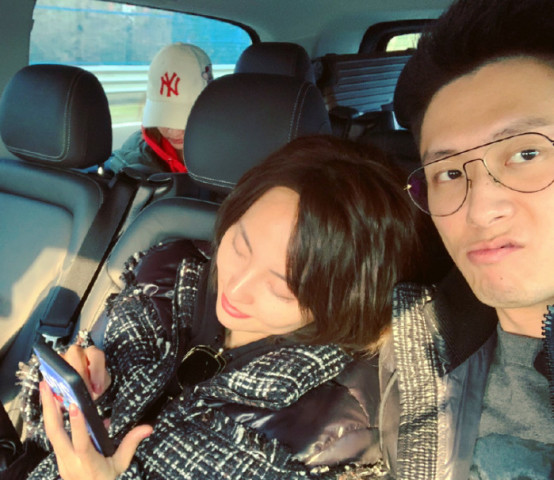 买超前女友照片被疯传,我们对她都很熟悉,看清长相后网友炸锅