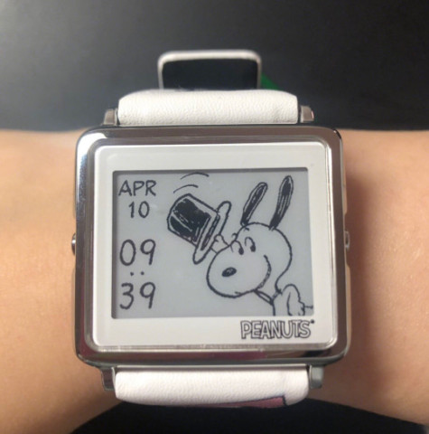 卡西欧手表烂街了!最近火了"史努比墨水屏"手表,喜欢到不撒手