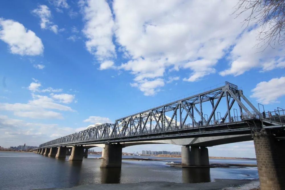 松花江鐵路大橋,松花江,大橋