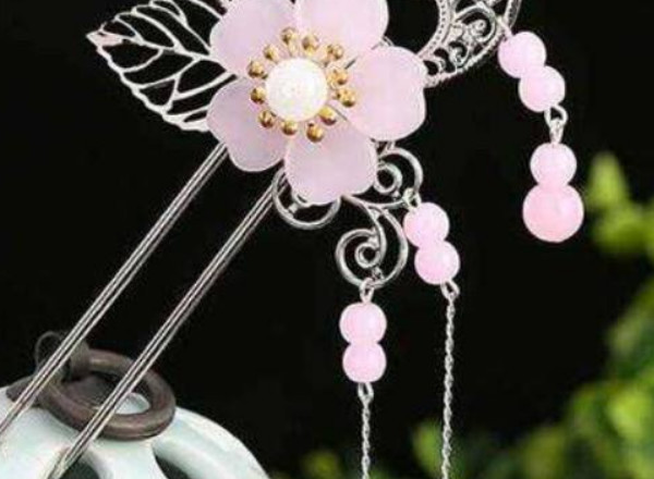 灵签占卜选一个你最喜欢的珠钗测你在古代是美女还是丑女