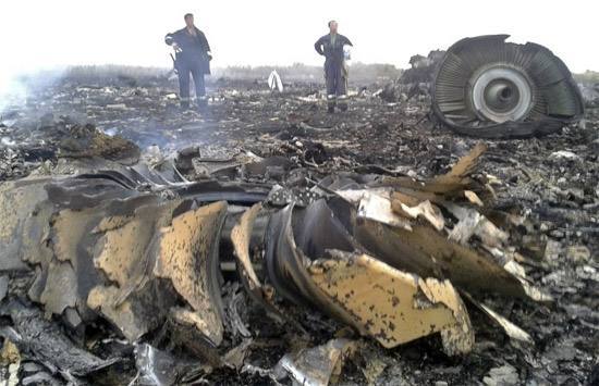 韩客机误闯俄领空,警告无效直接开火击落,269人无人生还