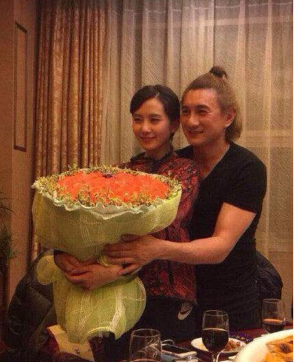刘诗诗与吴奇隆长跑四年的婚姻终于结晶喜添吴宝宝一枚