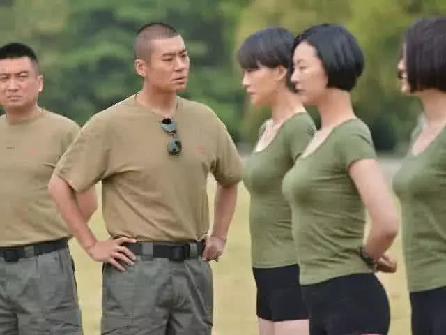《特种兵之火凤凰》,是当年小编非常喜欢的一部戏了,每个女兵性格鲜明