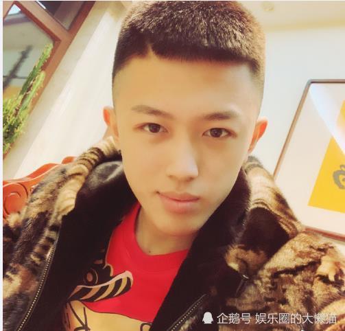 牌牌琦再次现身直播间,之后立马溜走,网友:不把官方放在眼里?