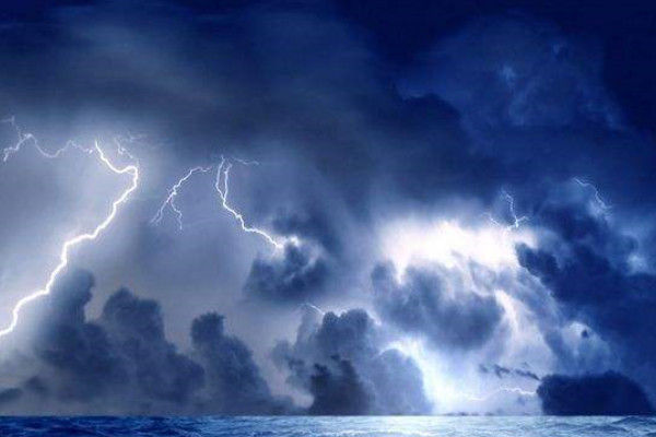 龙的实力到底有多强?四皇在他面前抬不起头,实力和白胡子相当!