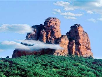 以观赏湖光山岳为主体的河北旅游景点-秦王湖