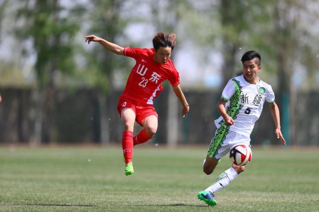 杨意林专访:取得进球很开心,做好当下憧憬未来