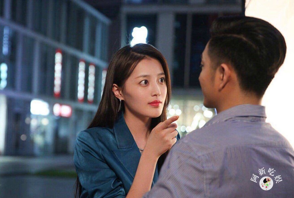 结果于慧和男朋友林森栽了很大的跟斗,林森被送进了监狱,她也还不起向