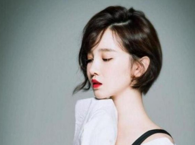 身材最好游泳运动员,无奈退出国家队,却意外走