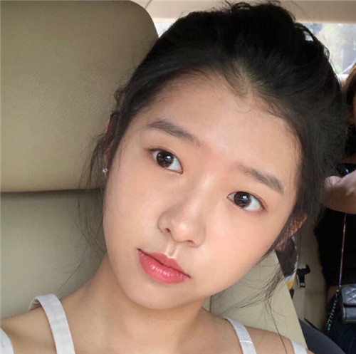 有一种换脸叫何蓝逗光靠刘海就足够了网友有颜任性啊