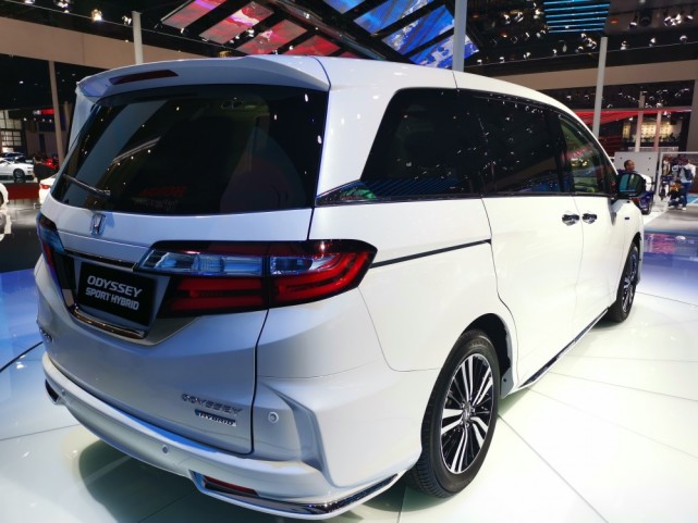 2019上海车展:实拍本田奥德赛双擎版 油耗比飞度还低!