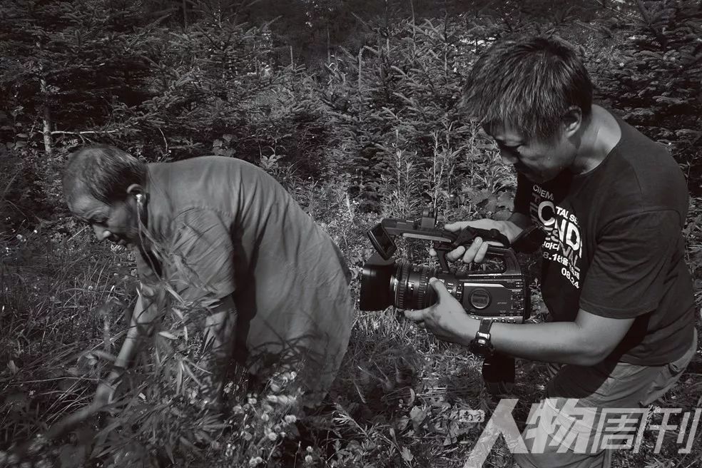 2011年,徐童在拍摄《老唐头》