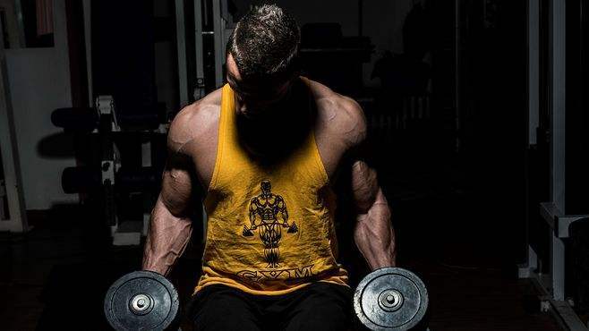 空中健身3个动作锻炼核心肌群!强壮从核心力量开始