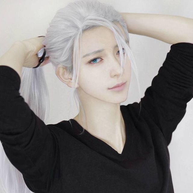 cos熊祁的cos照一张比一张还原最后一张让人心动