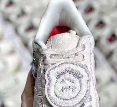 这双耐克"棉花糖"鞋,五一假期成你主场