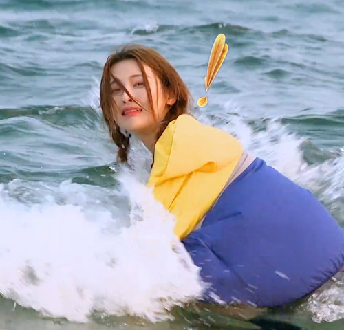 有一种整容叫杨超越的素颜,看她落水后卸妆的样子,网友:再见