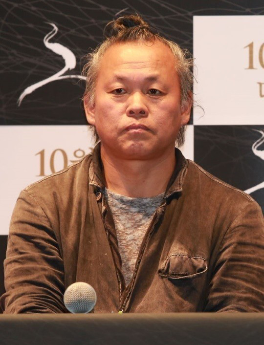 韩国导演金基德反告揭发他性侵犯的女演员引发电影团体联合声讨
