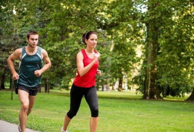 经常跑步的人和不锻炼的人区别有多大 看完你该跑步了 腾讯网