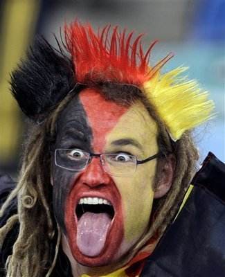 那些夸张又搞笑的图片,最后一张我露出了姨母笑