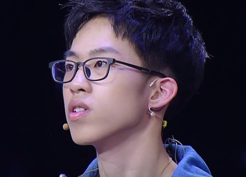 最强大脑:本以为郑林楷女友够惊艳,他父母出现时,观众不淡定了