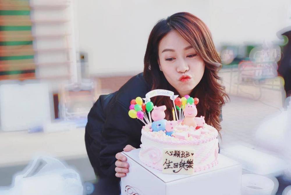 郑秀文许志安合体度假形影不离似新婚雨过天晴感情更胜从前
