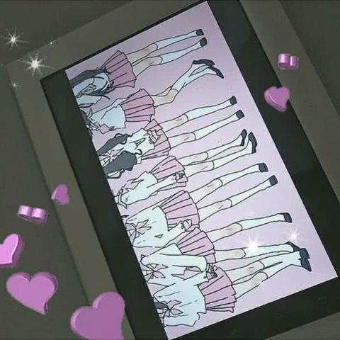 最近超火"淋雨"背景图:我为你淋着雨,在一个没有你的城市