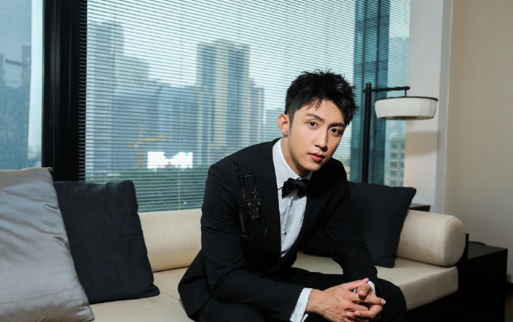 《青春创世纪》将开机，黄景瑜演绎霸道总裁，女主是她真惊喜