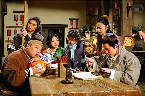 有种"整容"叫长大后的邱小冬,看到照片,网友:这颜值帅炸了!