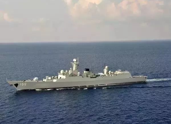 武汉舰亮相海上阅兵这11个湖北城市命名的军舰帅