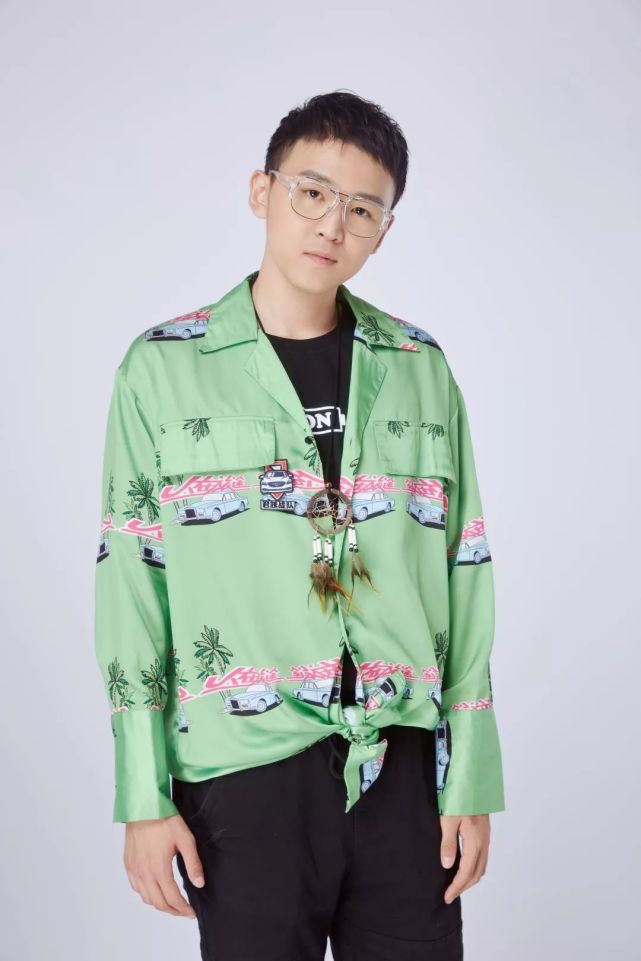 清华大学毕业生赵英男:法学博士到综艺达人,以热爱为名再出发