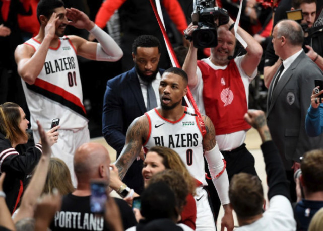 社交圈:利拉德绝杀引詹皇关注 现役控卫他排第