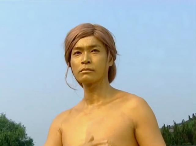 天池怪侠传下金刚不坏神功以及吸功大法两大神功,分别被不败顽童古