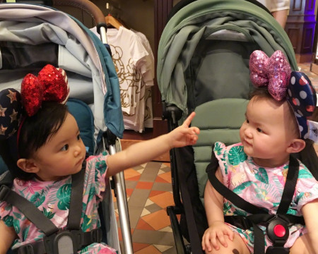 熊黛林双胞胎宝宝1岁了,颜值差异却越来越大,网友:等待逆袭!