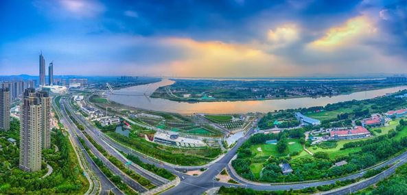 整个悦来新城包括了三大板块,悦来会展城,悦来智能城和悦来生态城.