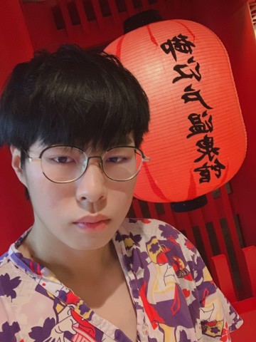 lol:虎牙比赛16强火星包撞上深海鱼 网友:包子你敢打吗?